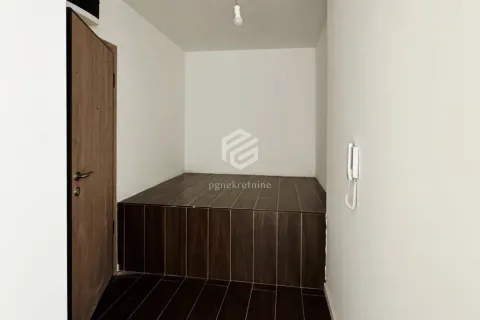 Prodaja, jednosoban stan, 52m², Tološi, Podgorica - image 7