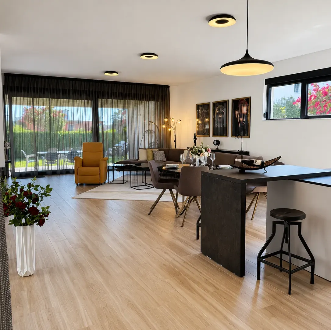 Sale, house, 342m², Centar, Bar