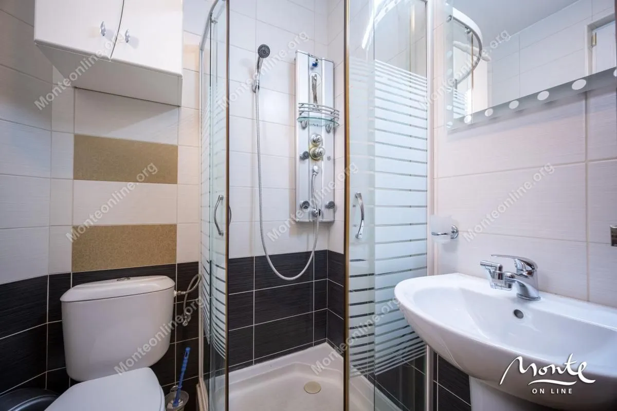 Prodaja, dvosoban stan, 55m², Bečići, Budva