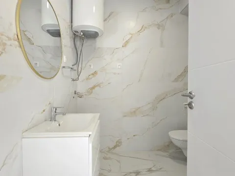 Rent, office space, 73m², Tološi, Podgorica - image 3