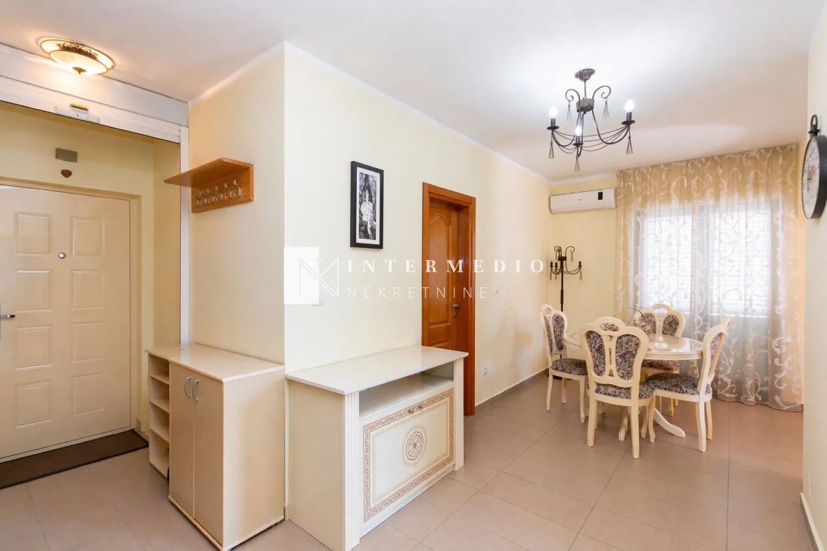 Prodaja, trosoban stan, 101m², Gomila, Herceg Novi