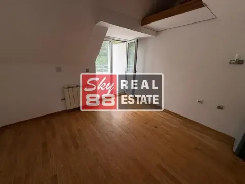 Izdavanje, kuća, 250m², Savski Venac, Beograd - image 11