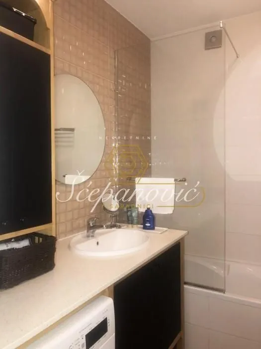 Sale, three bedroom apartment, 70m², Bulevar Oslobodjenja, Novi Sad Sve Podlokacije