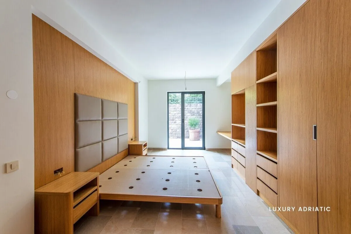 Sale, house, 510m², Kotor, Crna Gora