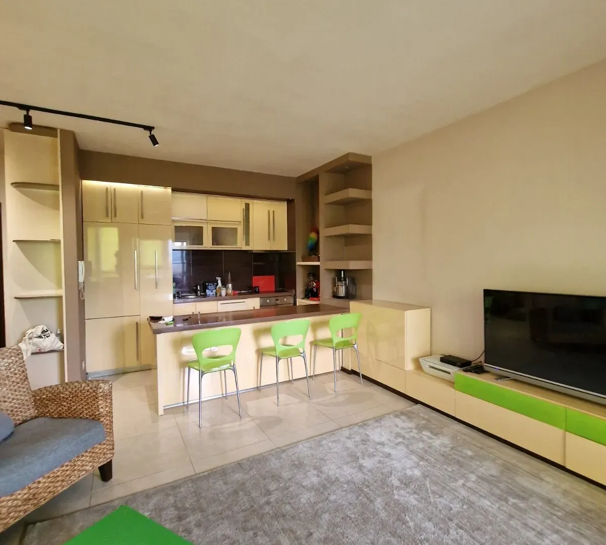 Rent, two bedroom apartment, 73m², City Kvart, Podgorica