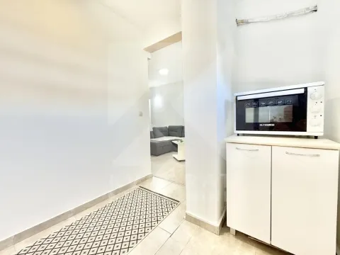 Prodaja, garsonjera, 27m², Stara Varoš, Podgorica - image 7