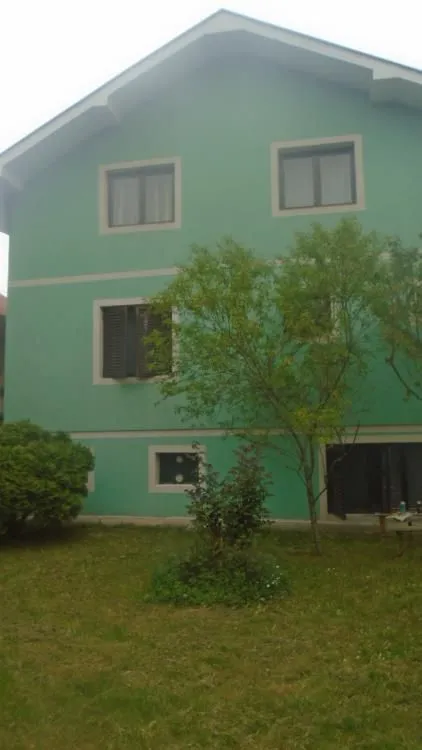 Sale, house, 240m², Ćuprija, Srbija