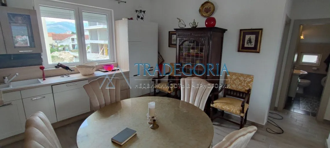 Prodaja, trosoban stan, 110m², Tivat, Crna Gora