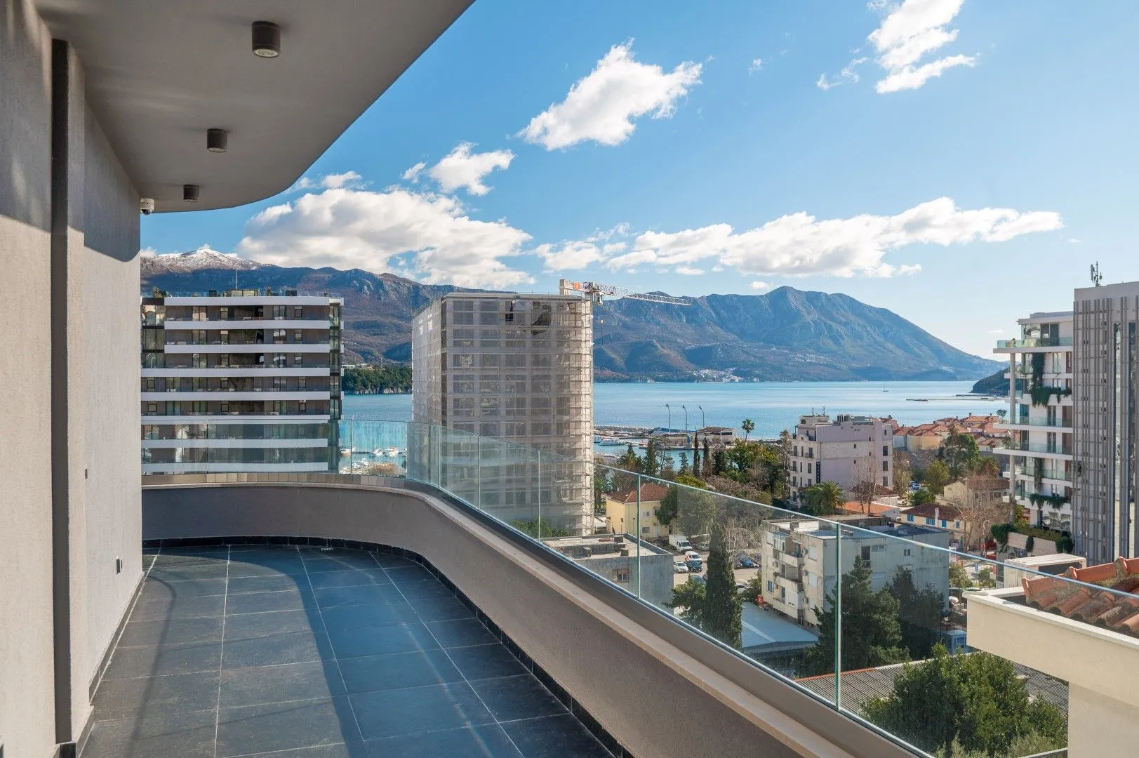 Prodaja, trosoban stan, 149m², Gospoština, Budva