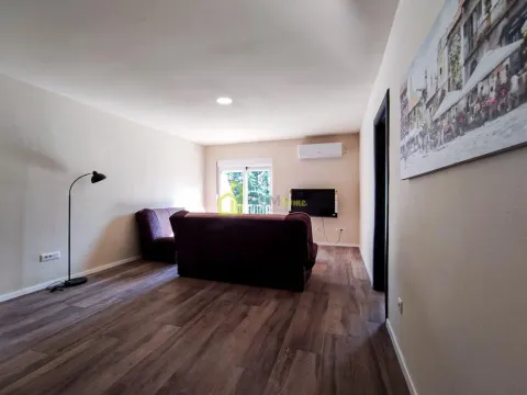 Izdavanje, dvosoban stan, 65m², Donja Gorica, Podgorica - image 4