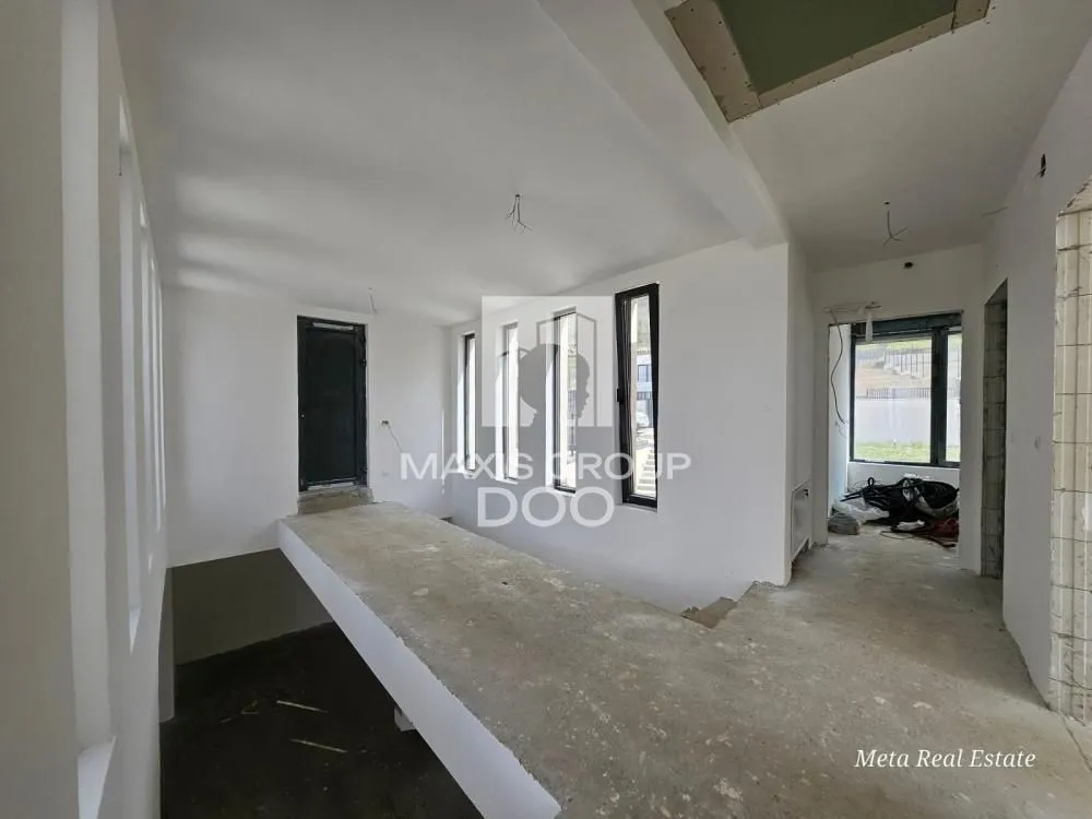 Prodaja, kuća, 272m², Kosmaj, Sopot