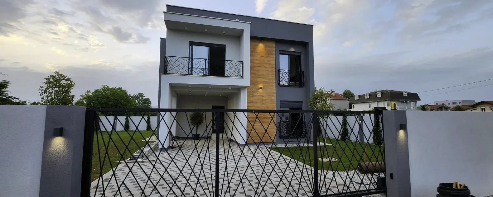 Prodaja, kuća, 154m², Dahna, Podgorica