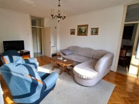 Izdavanje, dvosoban stan, 85m², Preko Morače, Podgorica