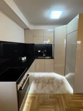 Rent, three bedroom apartment, 92m², Kod Big Fashion-a, Podgorica - image 4