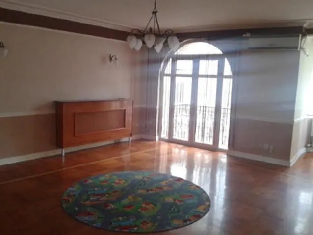 Izdavanje, kuća, 480m², Stari Grad, Beograd
