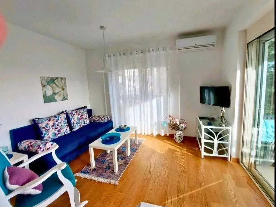Prodaja, jednosoban stan, 48m², Rafailovići, Budva