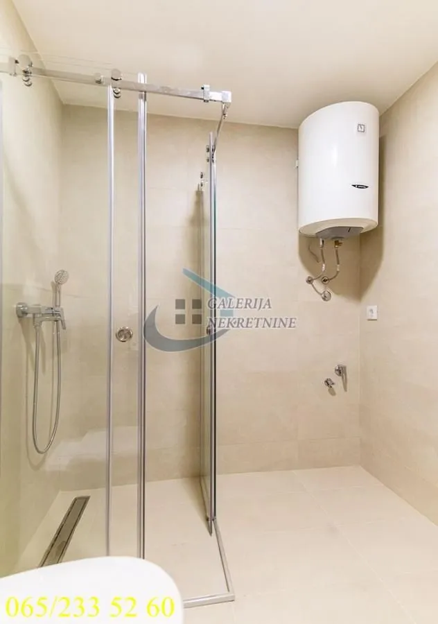 Sale, three bedroom apartment, 67m², Kluz, Zvezdara Sve Podlokacije