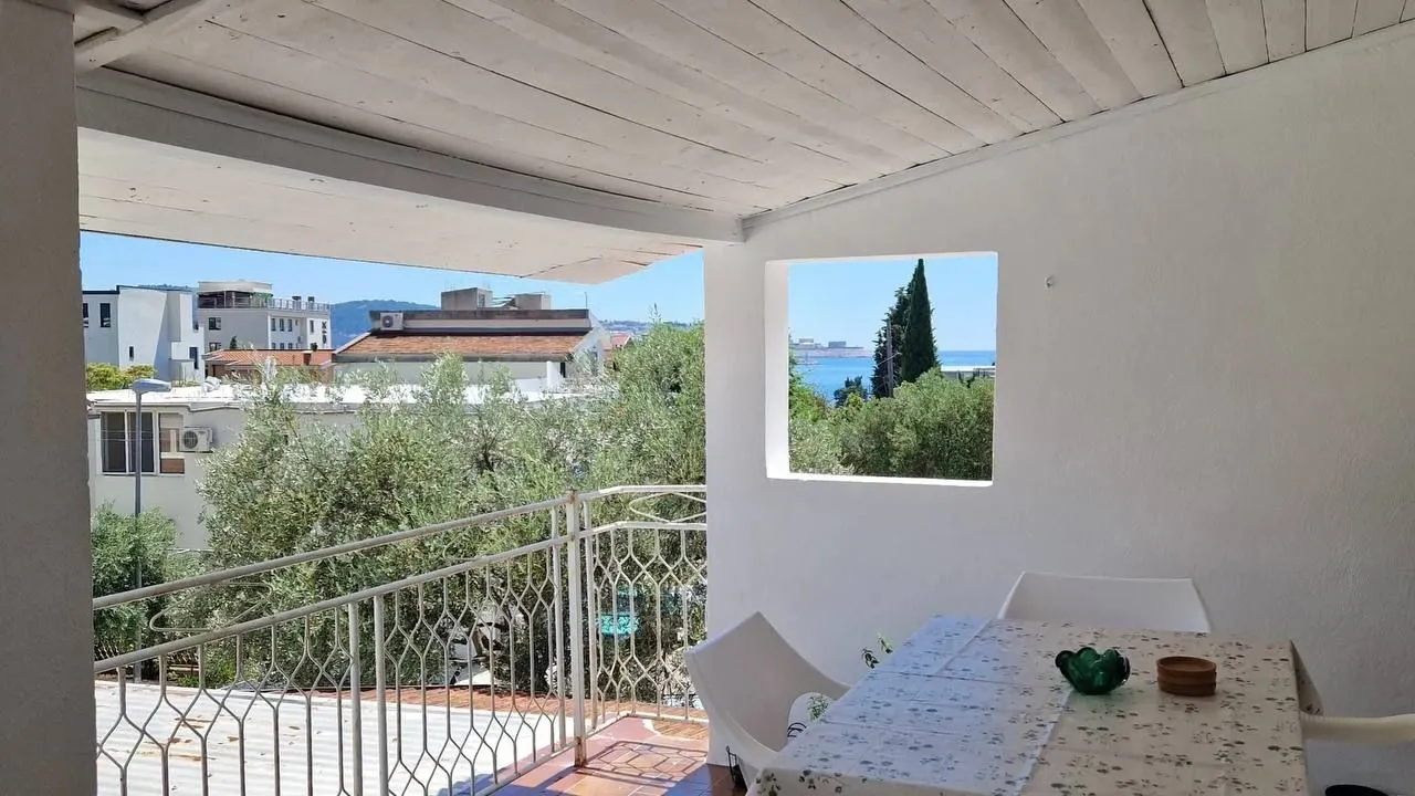 Sale, one bedroom apartment, 122m², Šušanj, Bar
