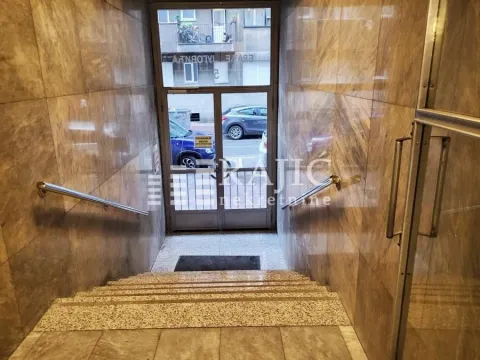 Rent, two bedroom apartment, 52m², Stari Grad, Beograd - image 9