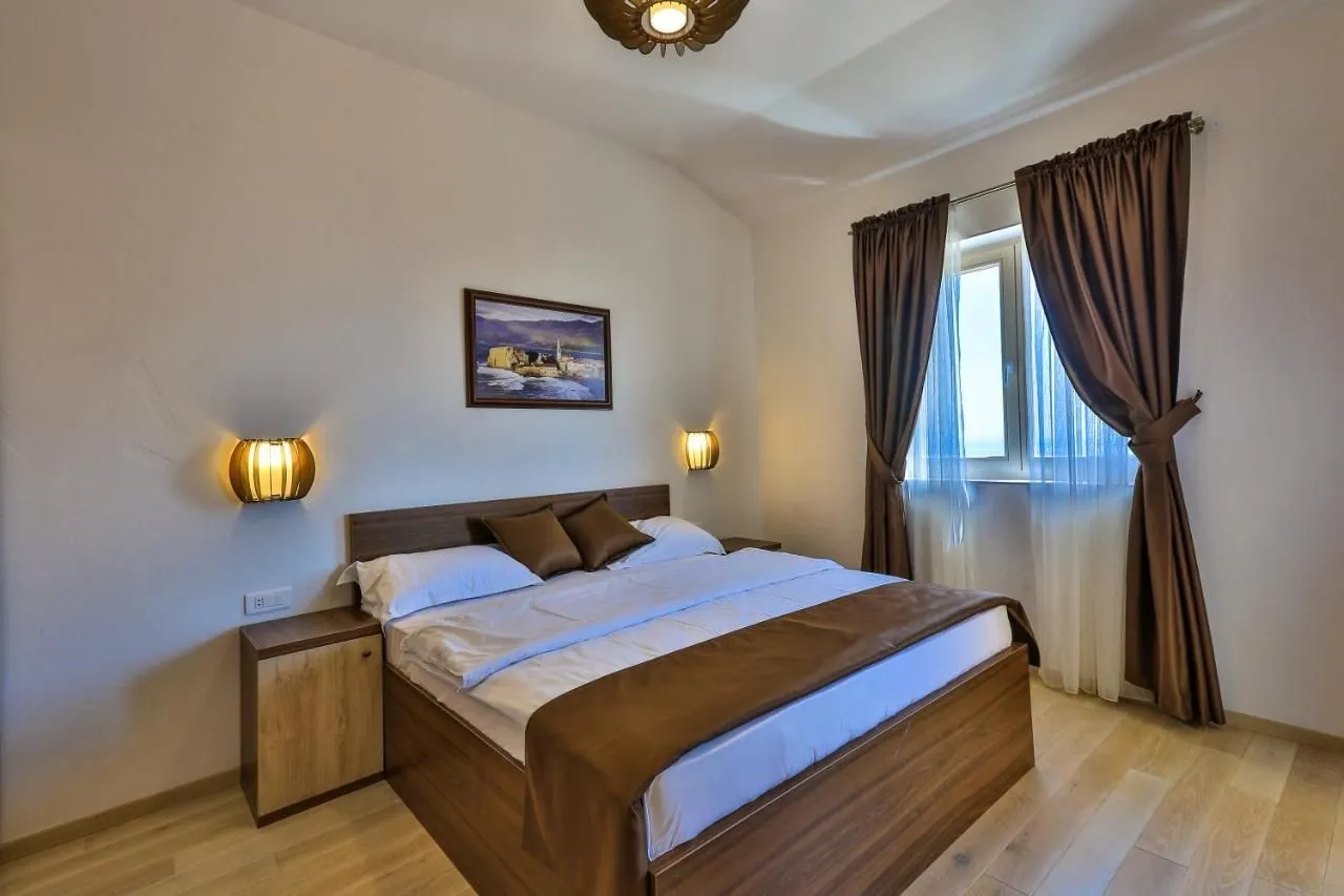 Sale, house, 185m², Reževići, Budva