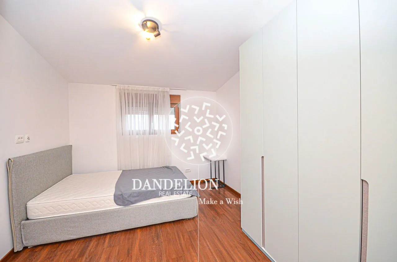 Rent, four bedroom apartment, 136m², Master Kvart, Podgorica