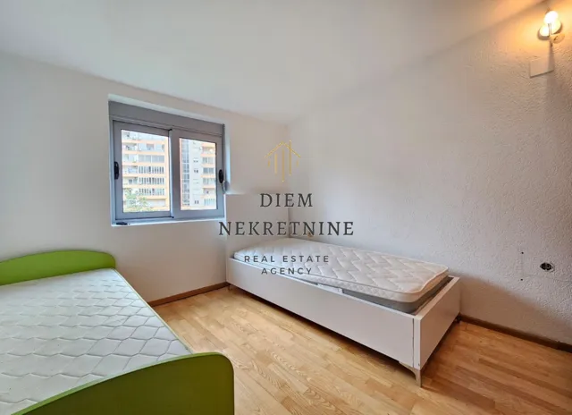 Rent, two bedroom apartment, 80m², Bjeliši, Bar
