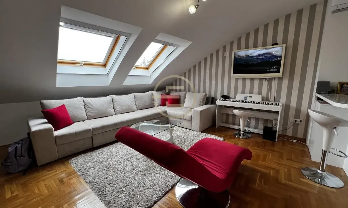 Prodaja, četvorosoban stan, 89m², Grbavica, Novi Sad Sve Podlokacije