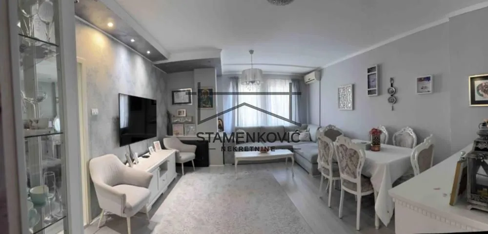 Prodaja, trosoban stan, 70m², Rotkvarija, Novi Sad Sve Podlokacije