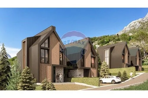 Sale, house, 243m², Kolašin, Crna Gora