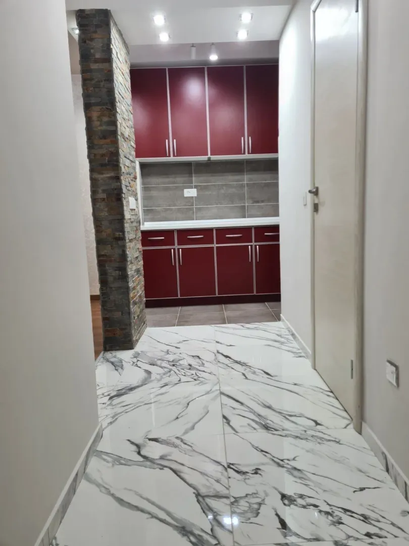 Prodaja, četvorosoban stan, 92m², Budva, Crna Gora