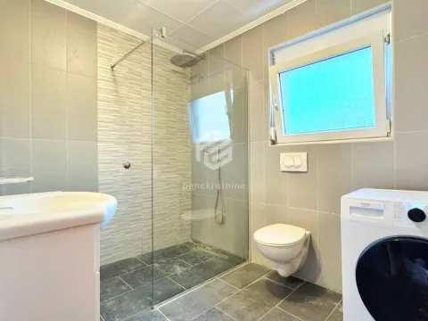 Izdavanje, trosoban stan, 130m², Zabjelo, Podgorica - image 17