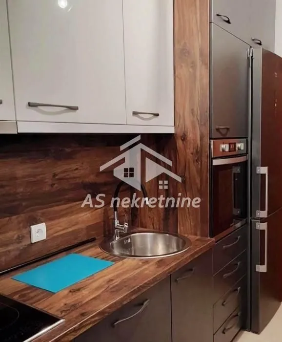 Izdavanje, dvosoban stan, 51m², Cvetkova Pijaca, Zvezdara Sve Podlokacije