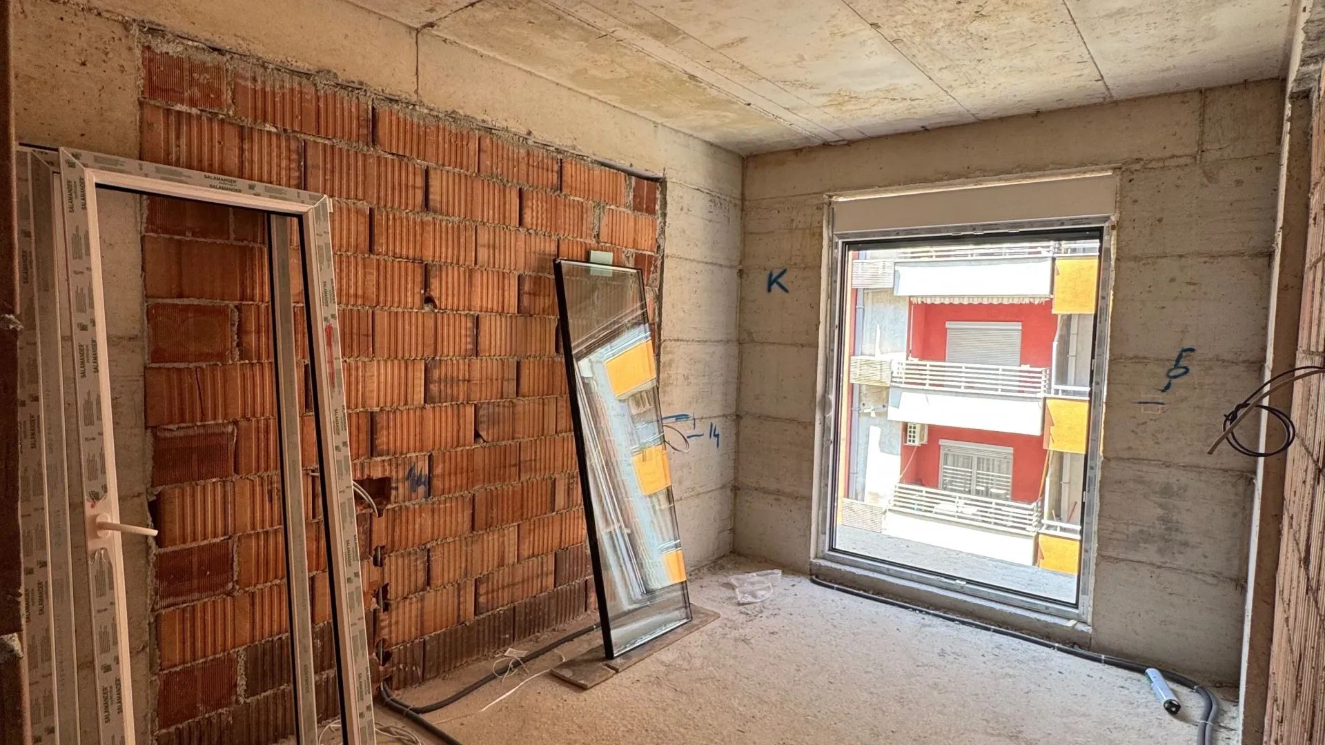 Prodaja, jednosoban stan, 42m², Kod Big Fashion-a, Podgorica