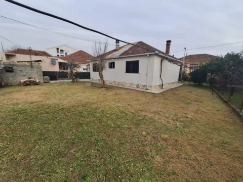 Rent, house, 110m², Stari Aerodrom, Podgorica - image 9