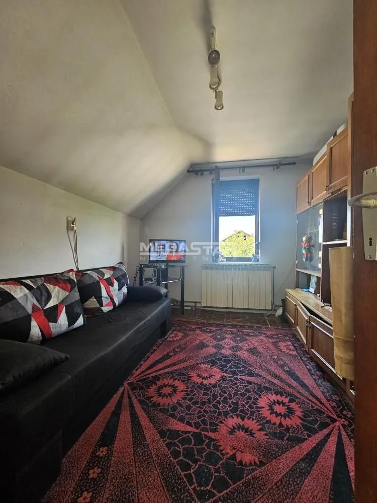 Sale, house, 235m², Batajnica, Beograd