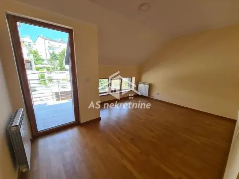 Izdavanje, četvorosoban stan, 115m², Savski Venac, Beograd - image 6