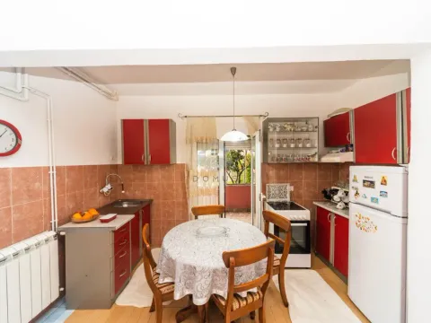 Prodaja, dvosoban stan, 150m², Stari Aerodrom, Podgorica - image 13