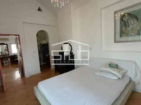 Rent, four bedroom apartment, 150m², Neimar, Vračar Sve Podlokacije - image 17
