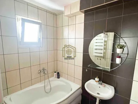 Izdavanje, trosoban stan, 141m², Donja Gorica, Podgorica - image 9