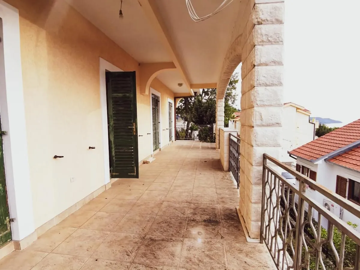 Prodaja, kuća, 252m², Topla, Herceg Novi