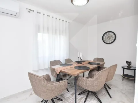 Rent, house, 130m², Zlatica, Podgorica - image 10