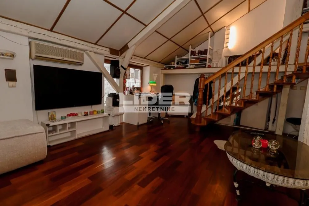 Sale, three bedroom apartment, 110m², Stari Grad, Beograd