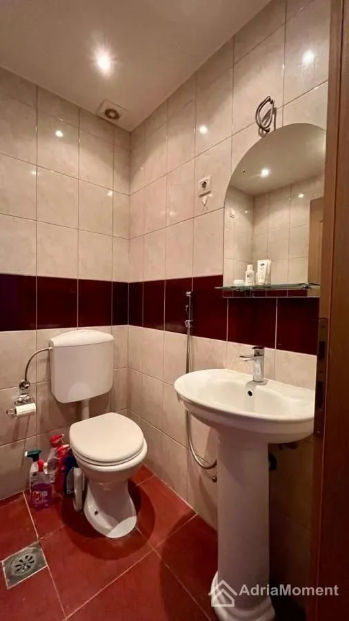 Sale, two bedroom apartment, 70m², Petrovac, Budva
