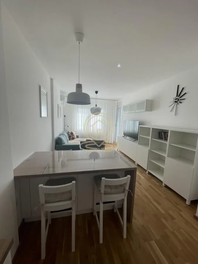 Izdavanje, dvosoban stan, 48m², Avijatičarsko naselje, Novi Sad Sve Podlokacije