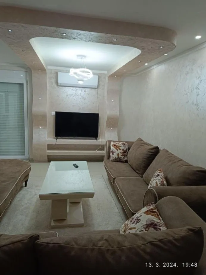 Izdavanje, trosoban stan, 110m², Tuđemili, Bar