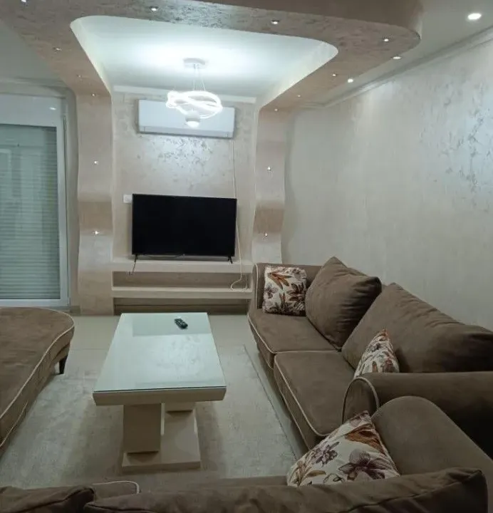 Izdavanje, trosoban stan, 110m², Tuđemili, Bar