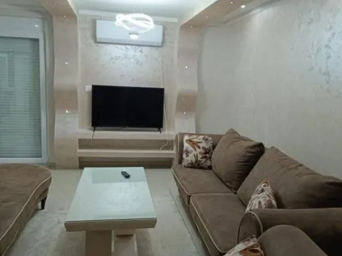 Izdavanje, trosoban stan, 110m2, Tuđemili, Bar