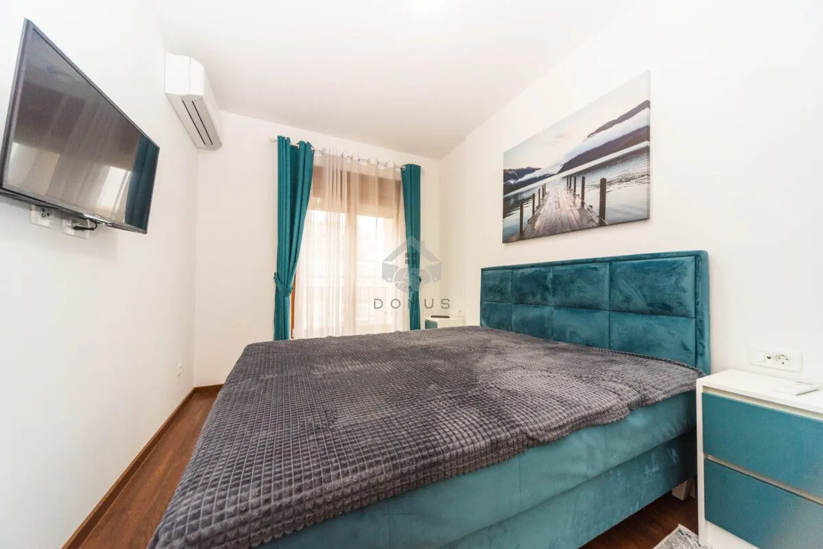 Izdavanje, dvosoban stan, 75m², Master Kvart, Podgorica