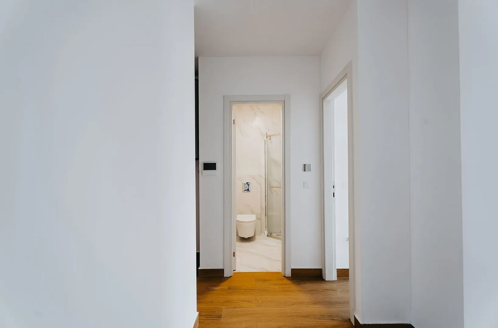 Izdavanje, ugostiteljski objekat, 1600m², Budva, Crna Gora