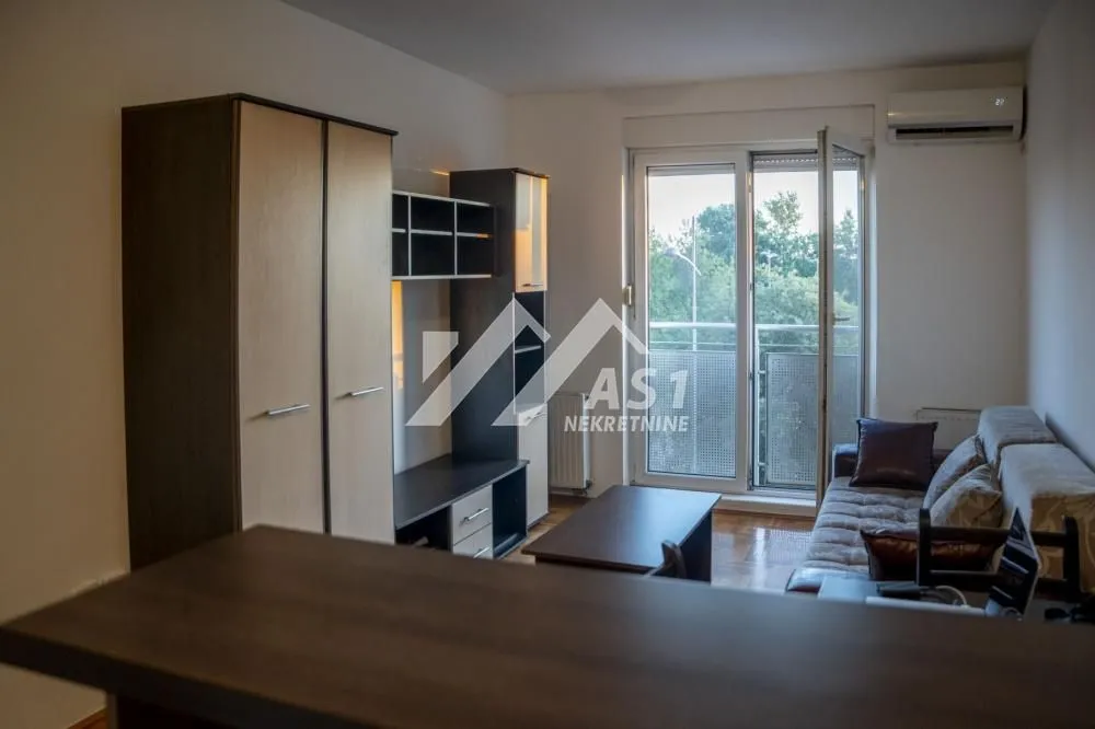 Izdavanje, stan, 24m², Nova Detelinara, Novi Sad Sve Podlokacije